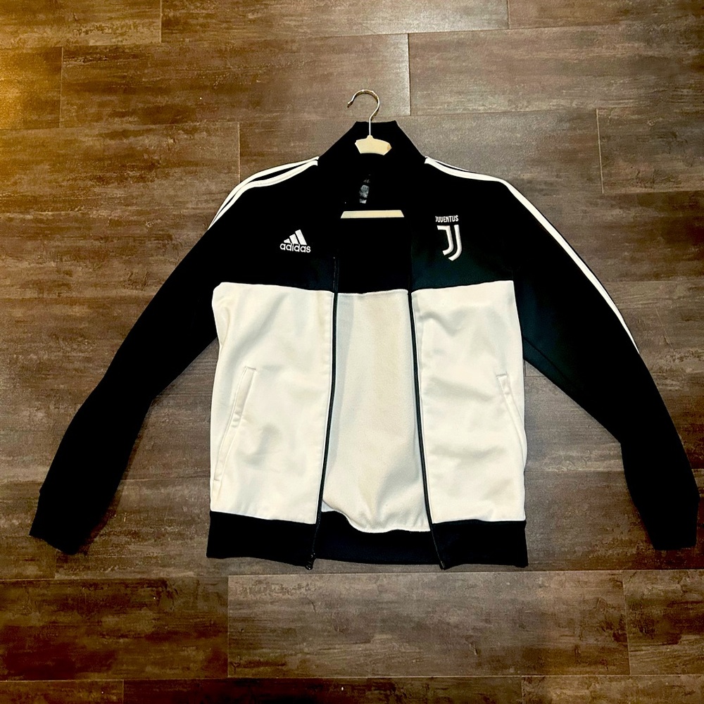 Juventus warm up zip up sweater